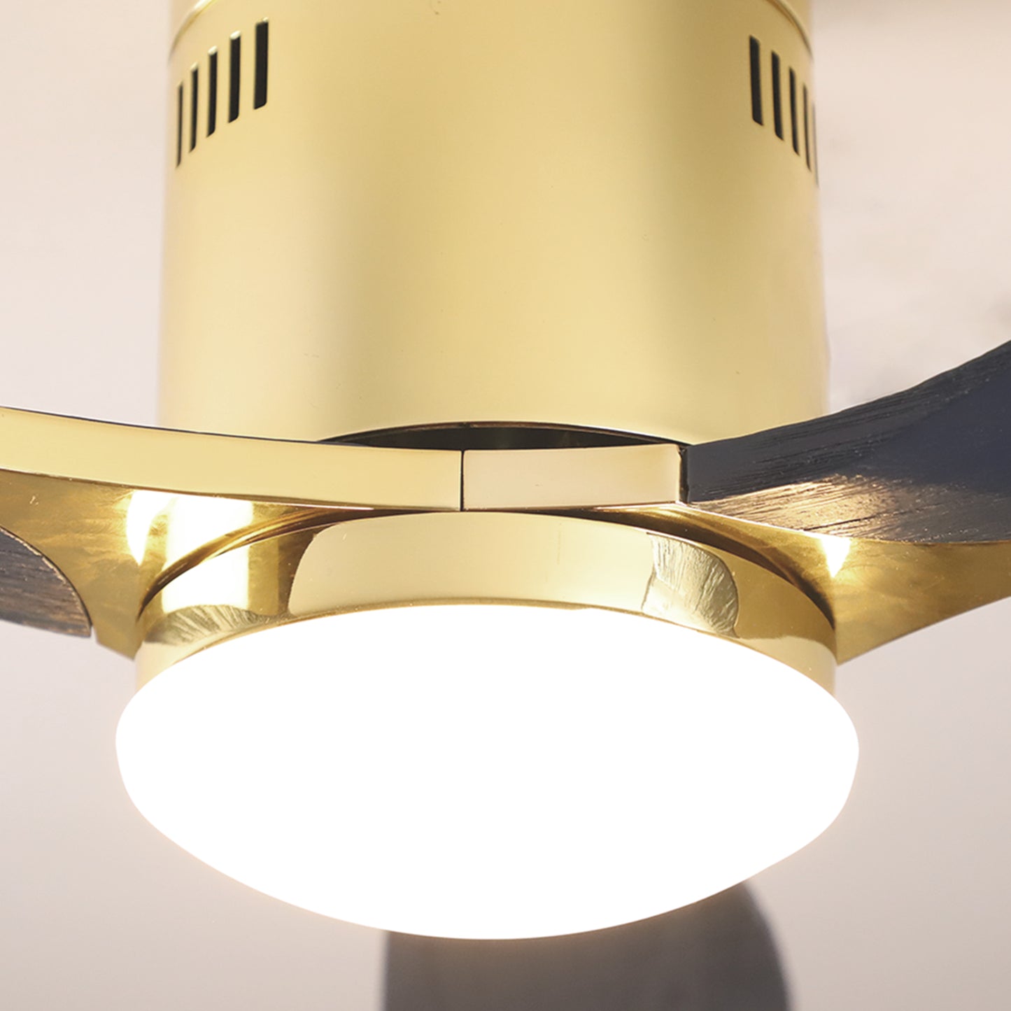 52" Indoor Solid Wood Bright Gold Morden Ceiling Fan With Light With Remote Control